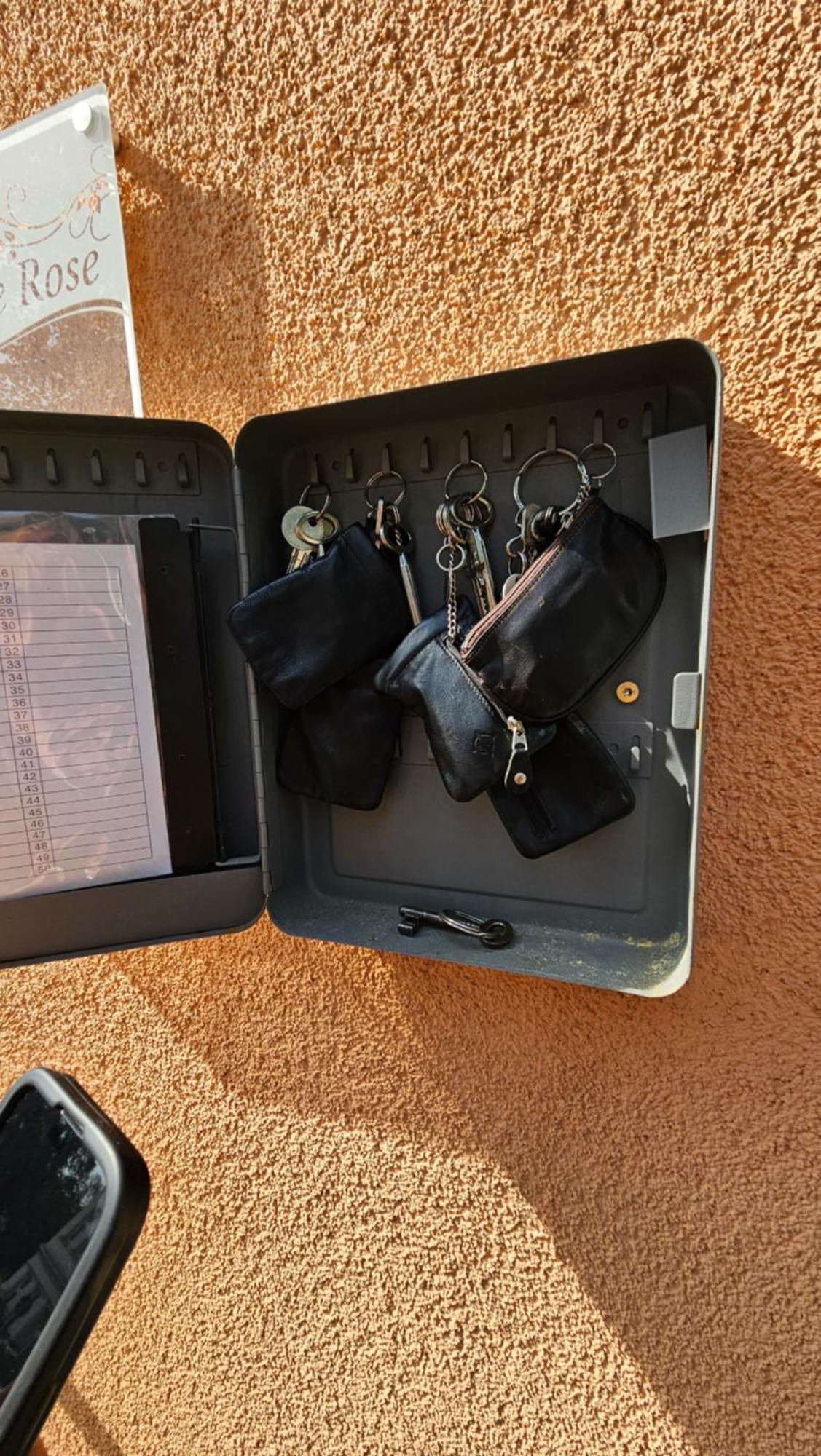 Pension Weisse Rose, Parkplatz, Fruehstueck, Wlan, Zentral Bad Elster Esterno foto