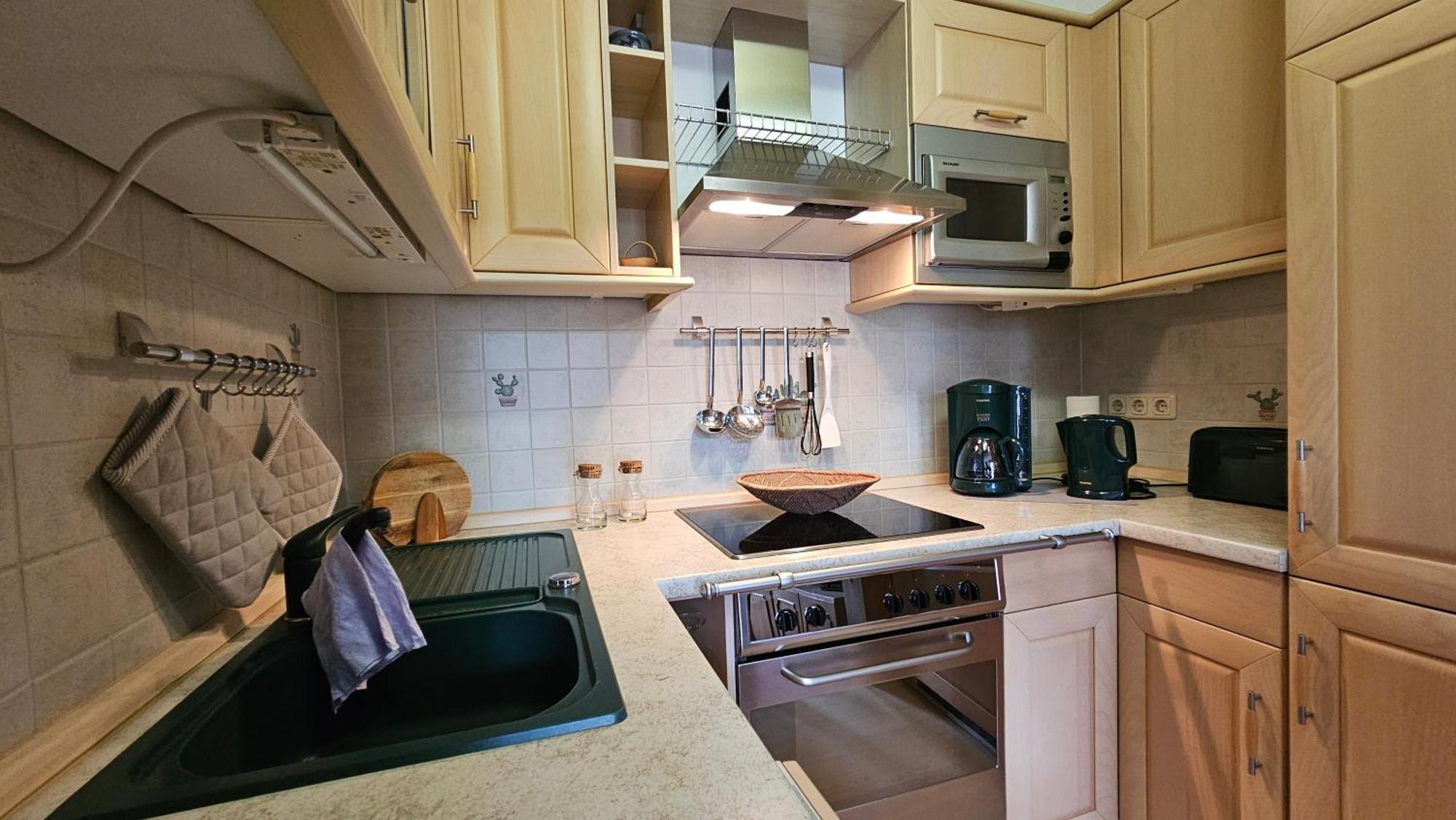 Pension Weisse Rose, Parkplatz, Fruehstueck, Wlan, Zentral Bad Elster Esterno foto