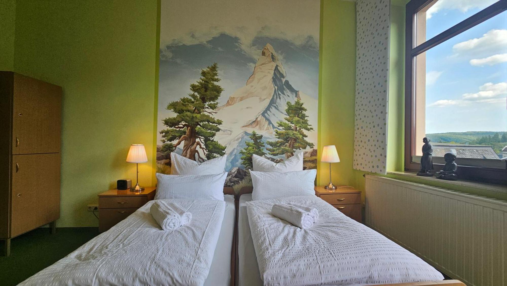Pension Weisse Rose, Parkplatz, Fruehstueck, Wlan, Zentral Bad Elster Esterno foto