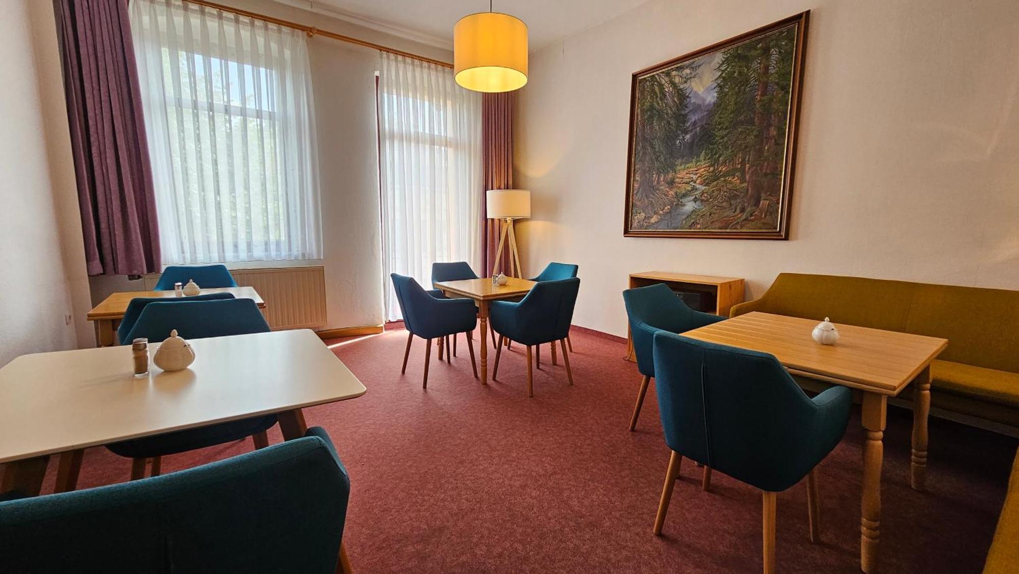 Pension Weisse Rose, Parkplatz, Fruehstueck, Wlan, Zentral Bad Elster Esterno foto