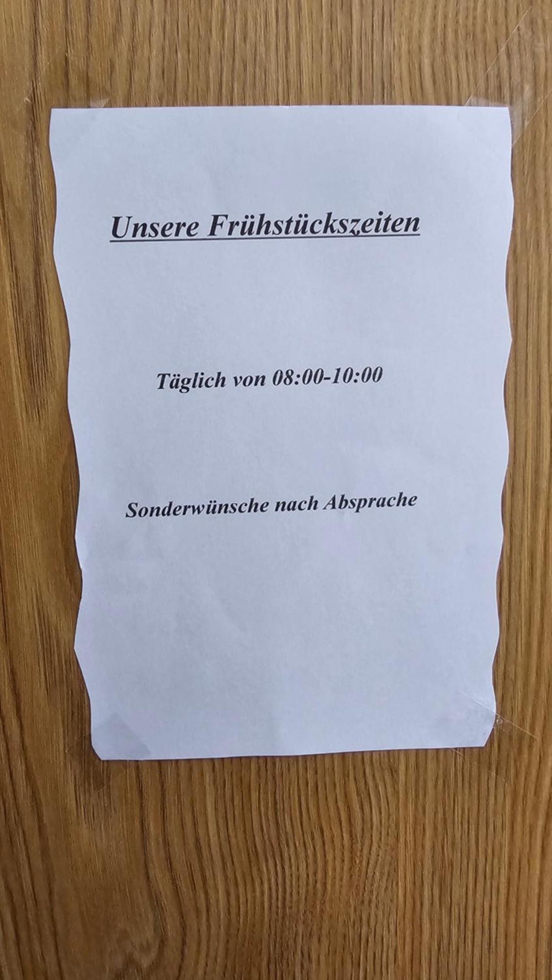 Pension Weisse Rose, Parkplatz, Fruehstueck, Wlan, Zentral Bad Elster Esterno foto