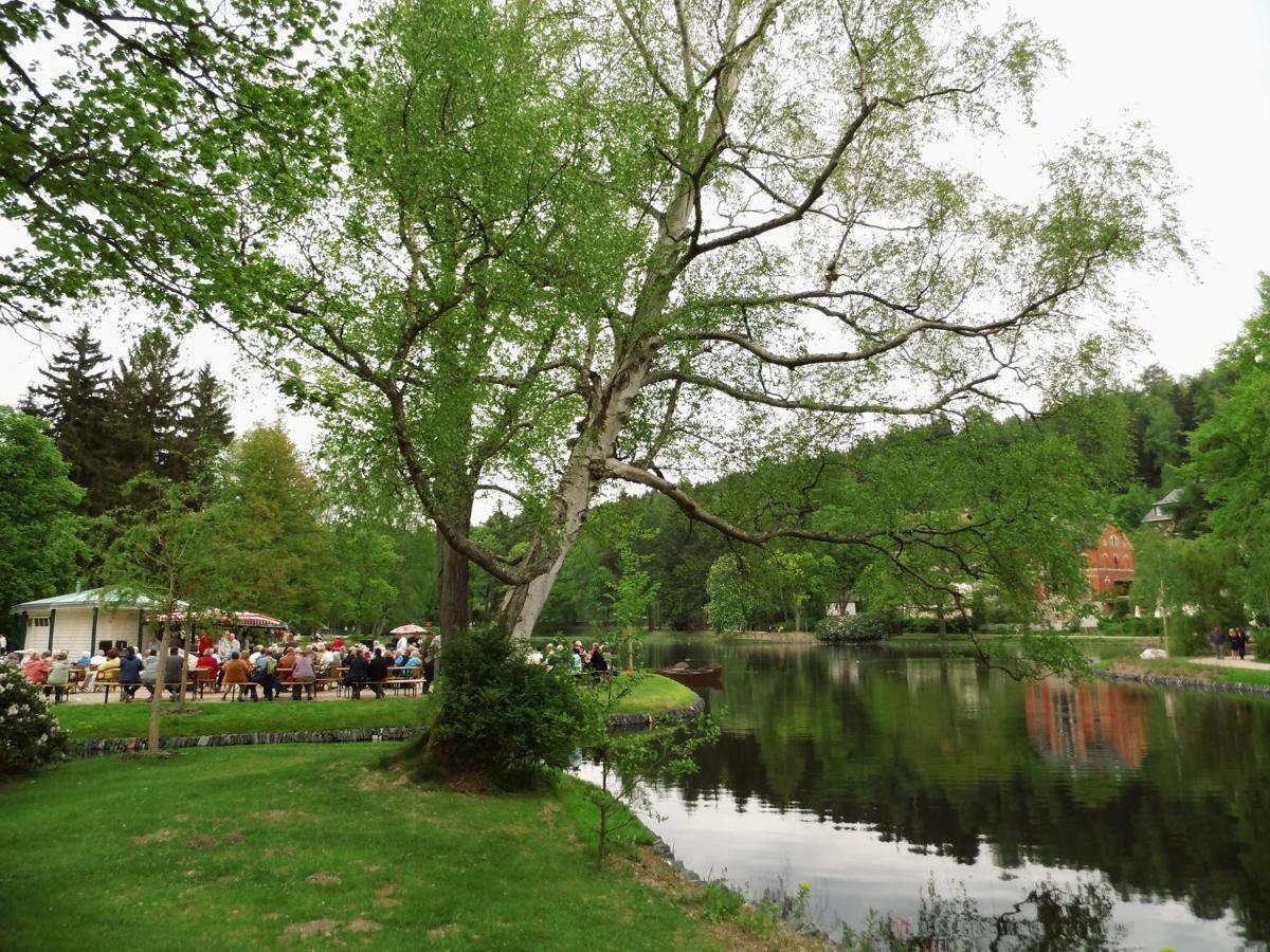 Pension Weisse Rose, Parkplatz, Fruehstueck, Wlan, Zentral Bad Elster Esterno foto